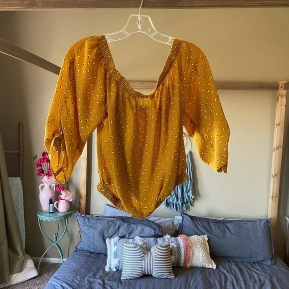 Lily White/ Off Shoulder Mustard Print Blouse - Picture 1 of 4